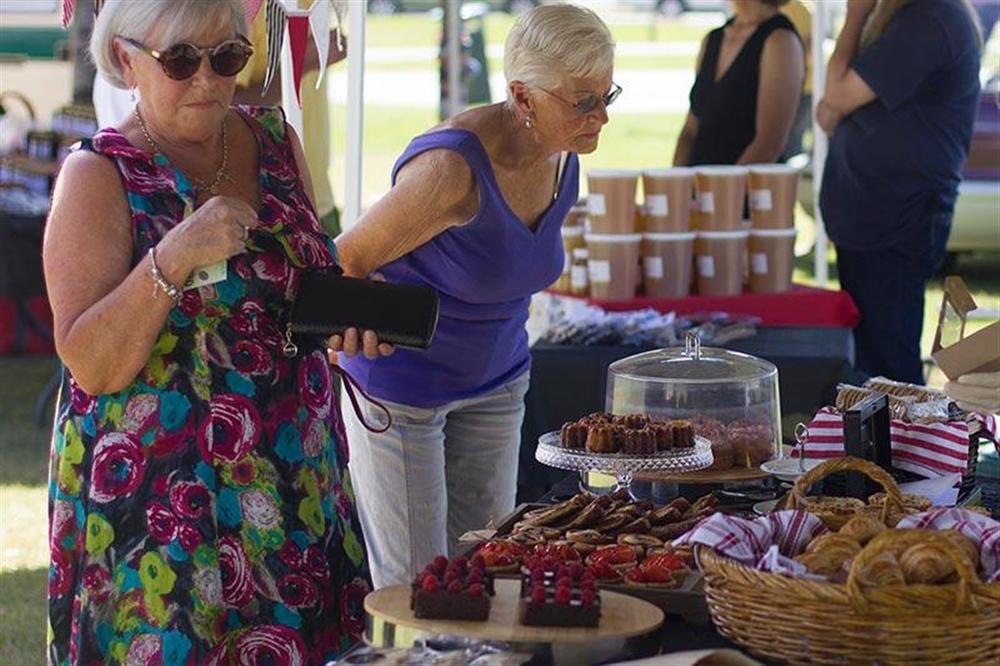 Customers at the Pembroke Patisserie stall at the Wanaka Farmers Market