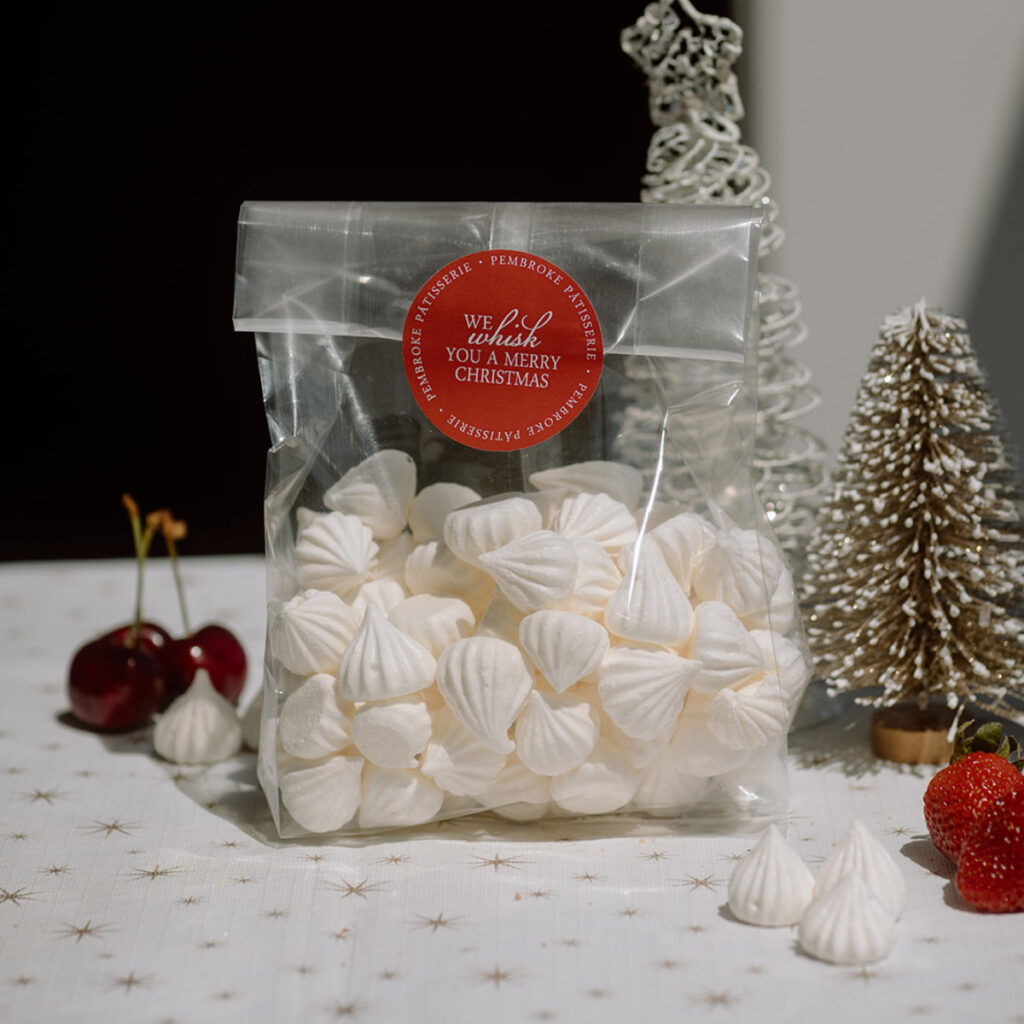 Christmas Mini Meringues